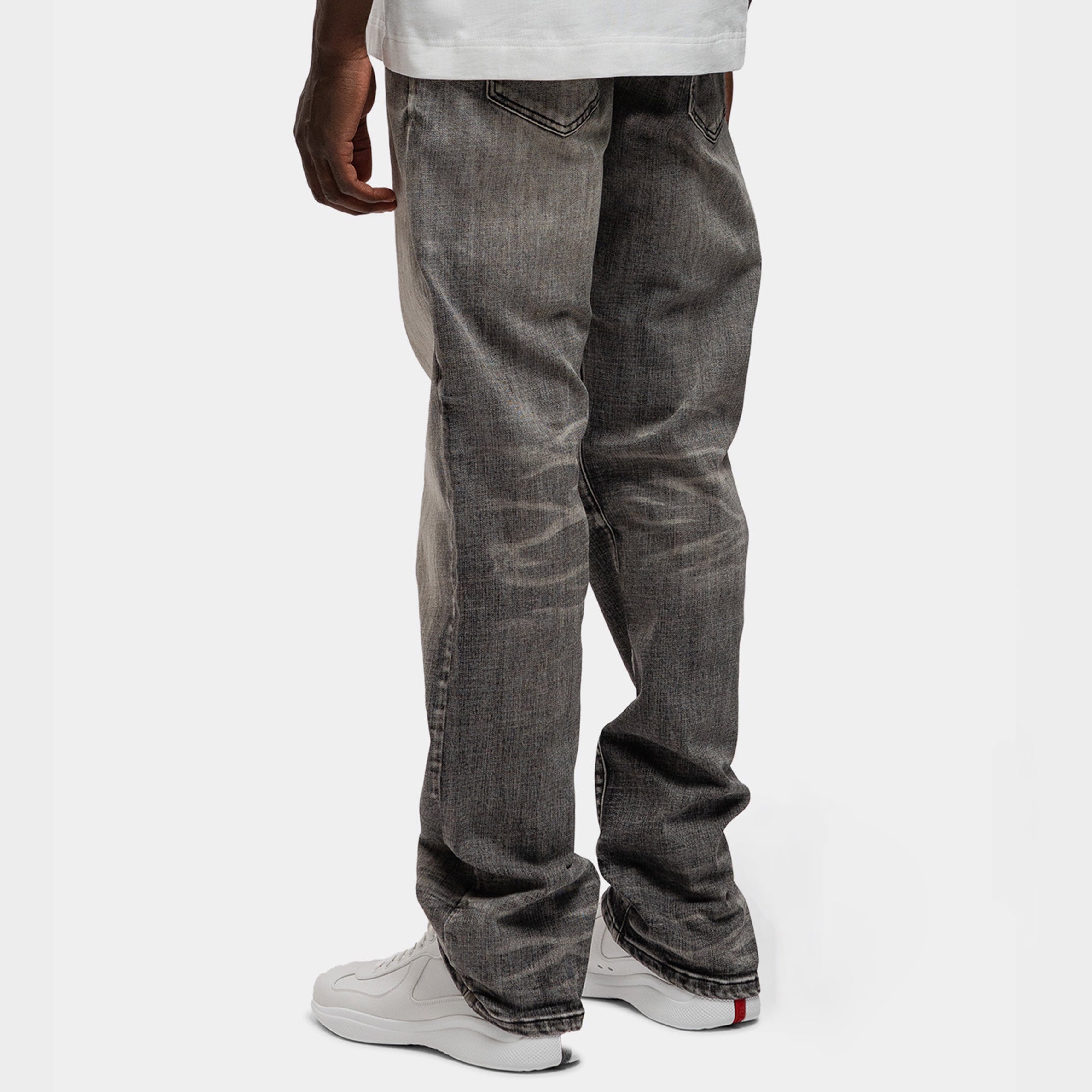 REGULAR PLAIN METAL WASHED DENIM JEANS