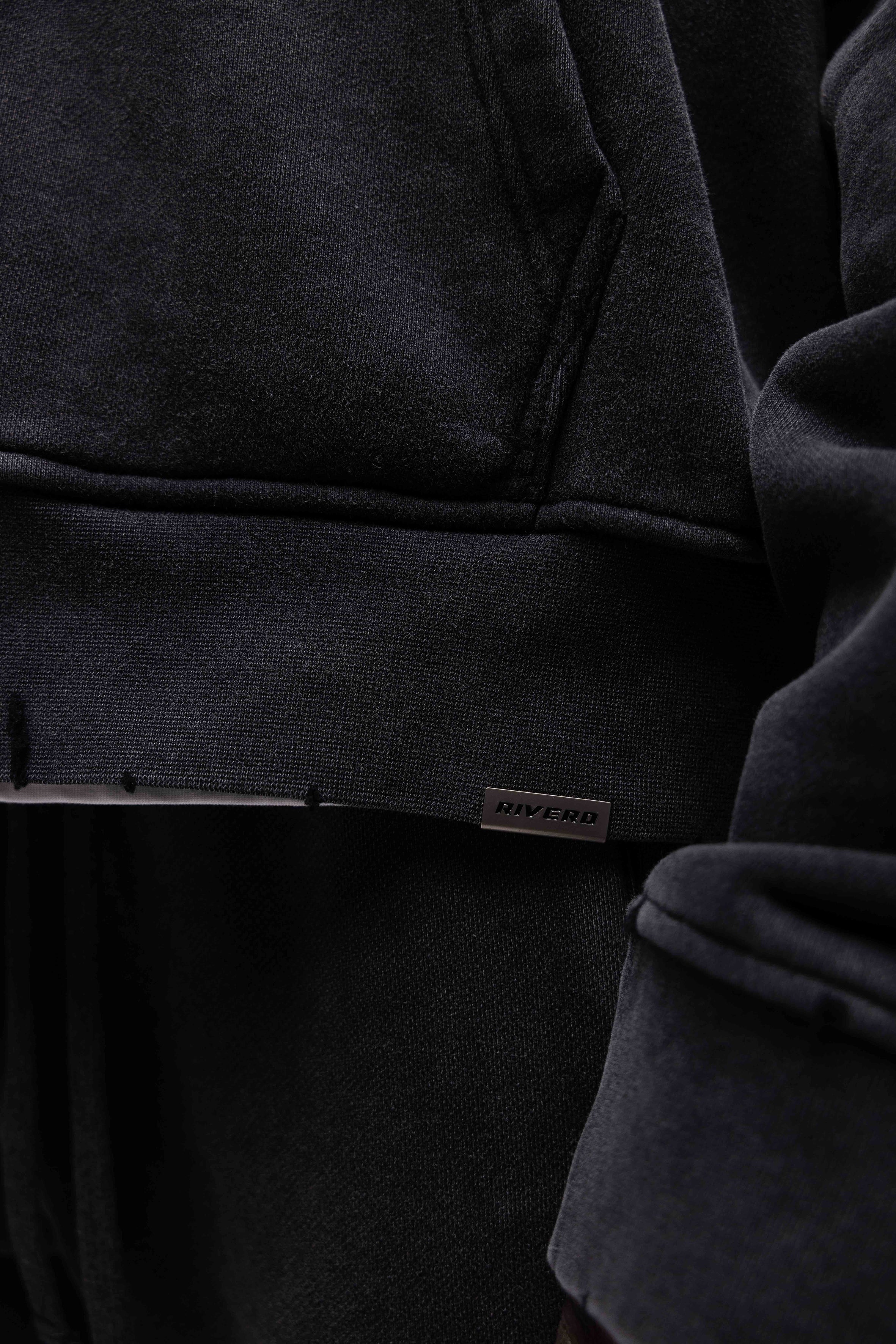 SIGNATURE EMBOSSED WASHED ZIP HOODIE