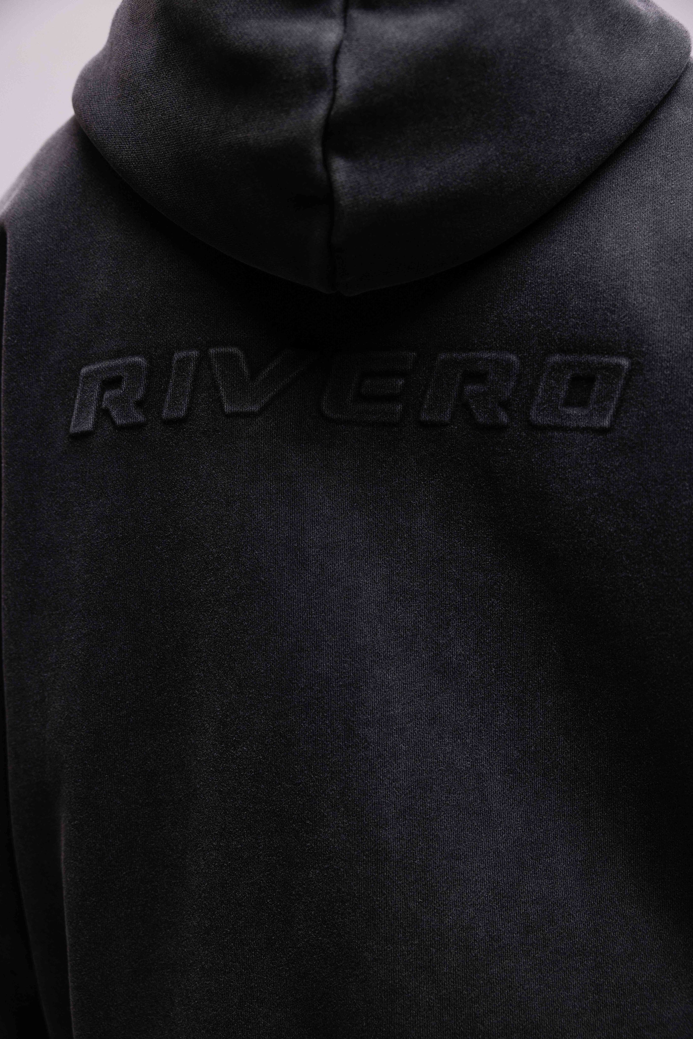 SIGNATURE EMBOSSED WASHED ZIP HOODIE
