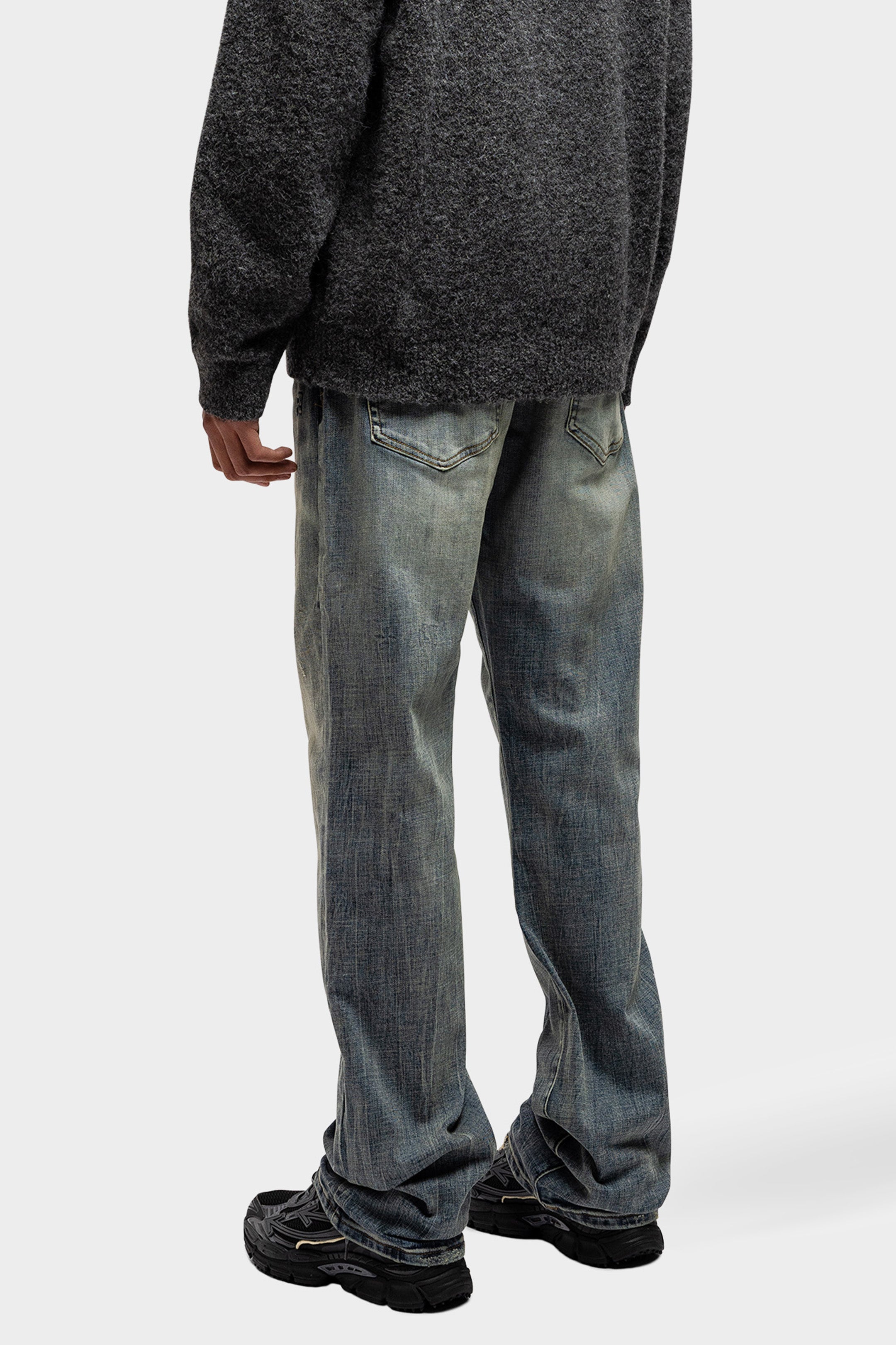 BLEACH WASHED DENIM JEANS