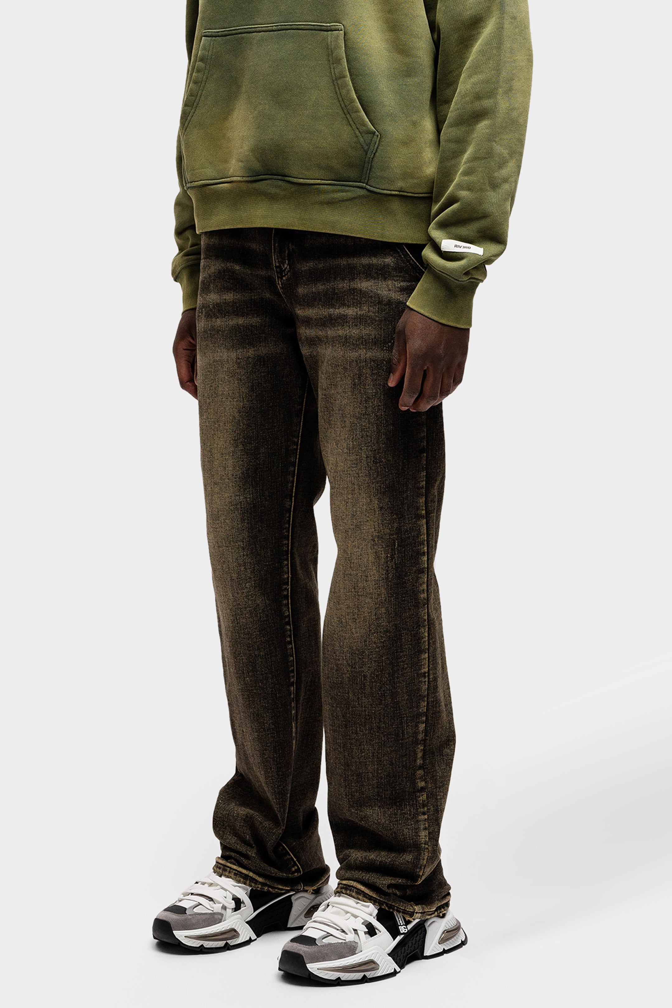RELAXED SHADOW WASHED DENIM JEANS