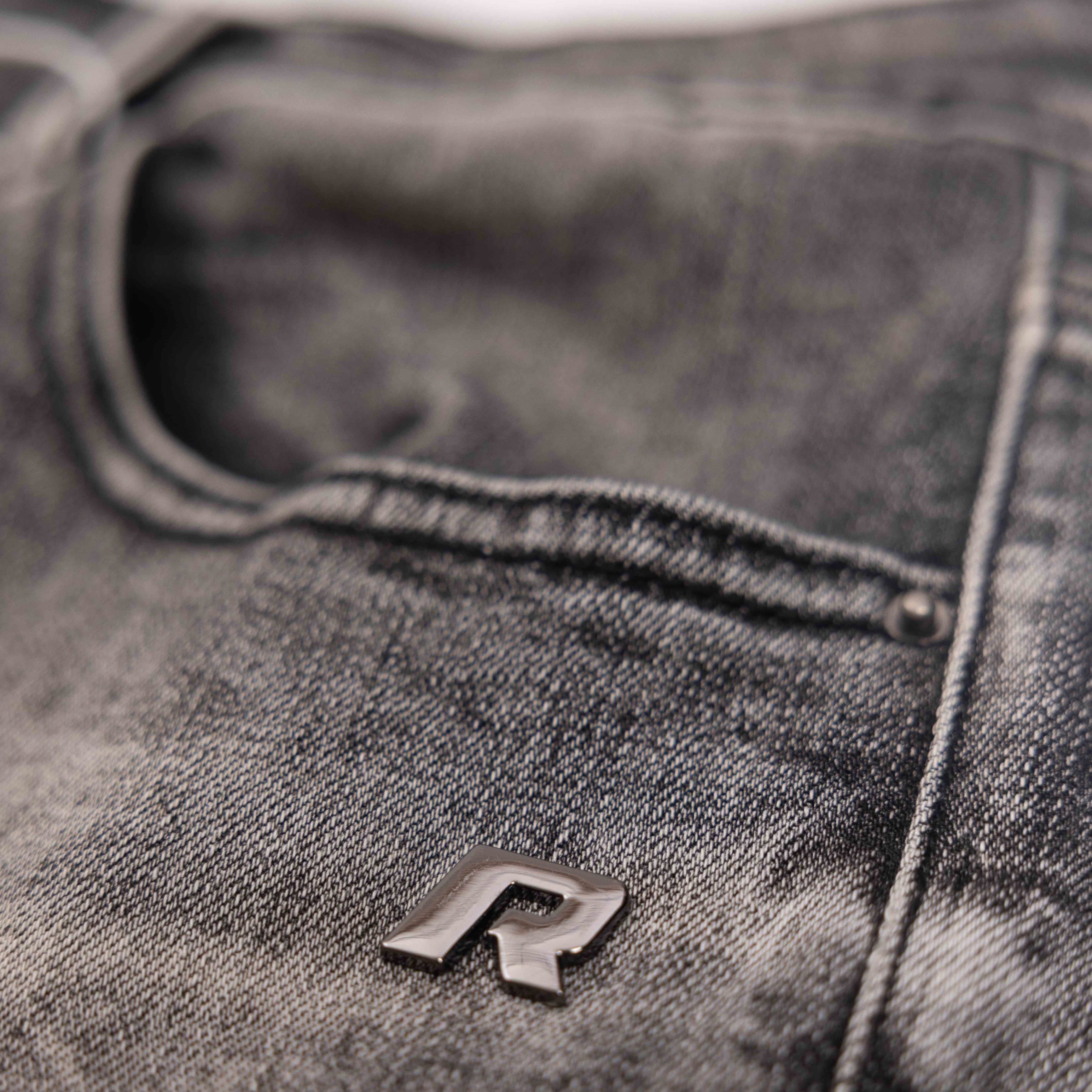 REGULAR PLAIN METAL WASHED DENIM JEANS