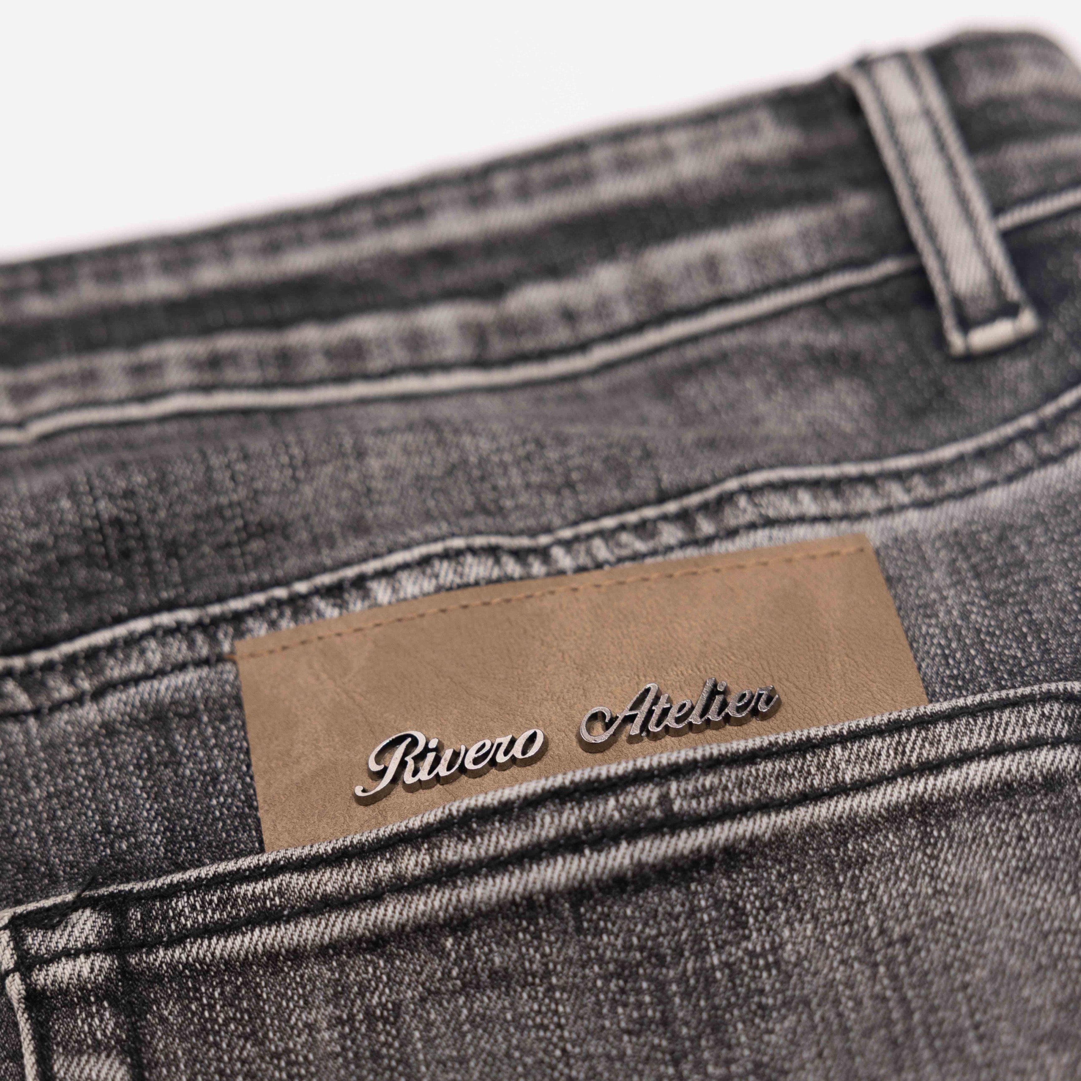 REGULAR PLAIN METAL WASHED DENIM JEANS
