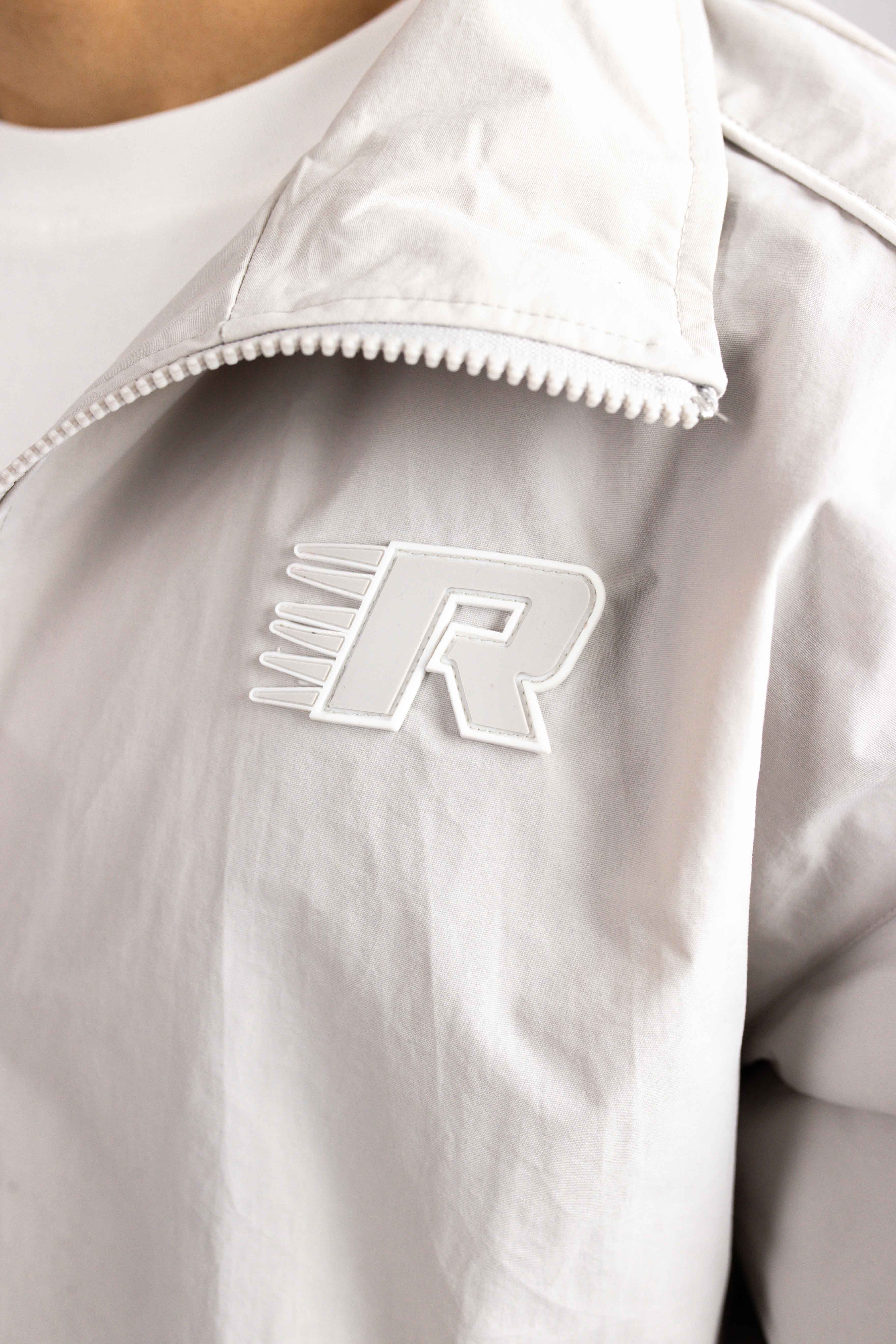 TRACKJACKET REMOVABLE HOOD LIGHT GREY