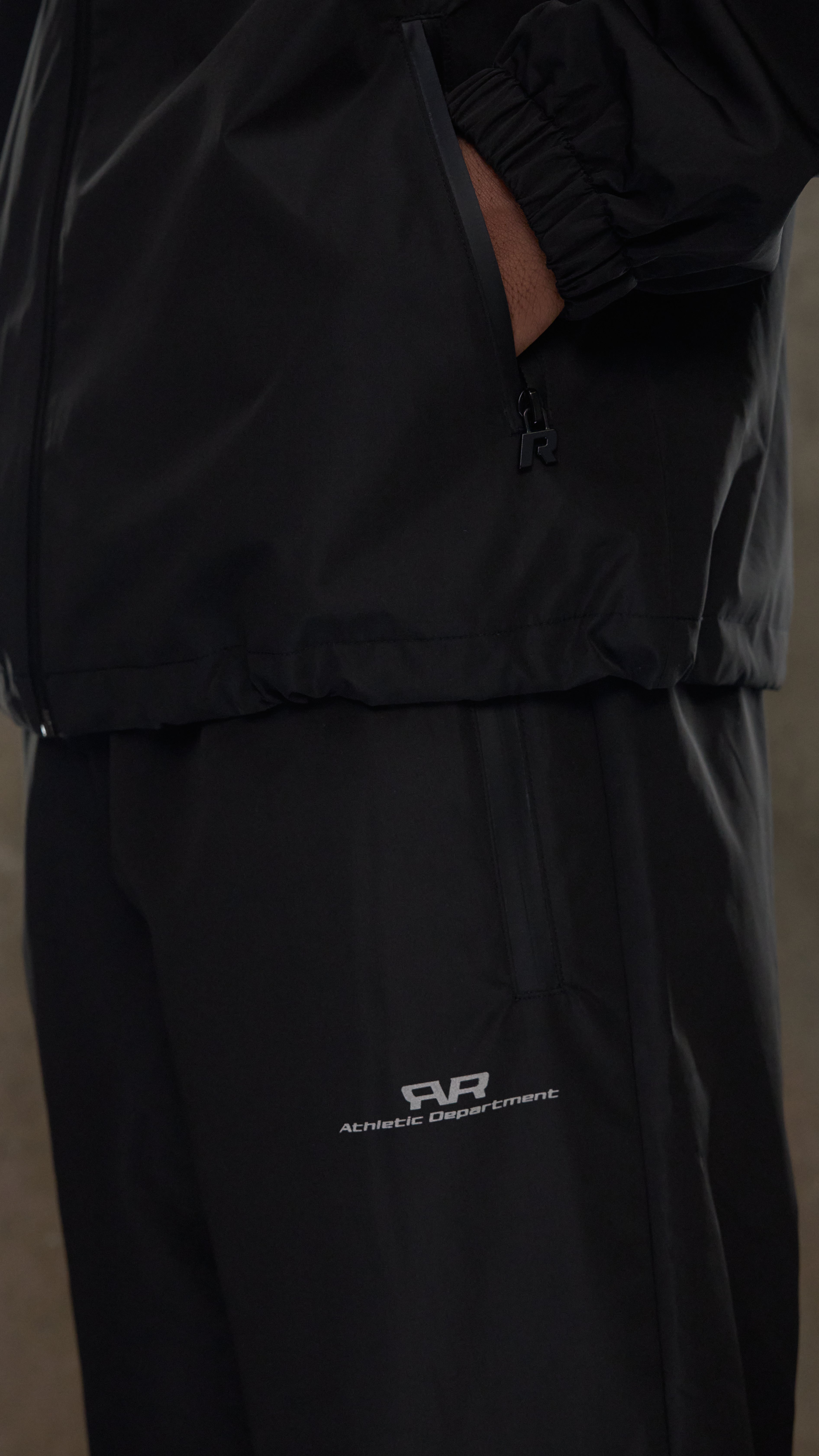 PHANTOM NYLON TRACKPANTS BLACK