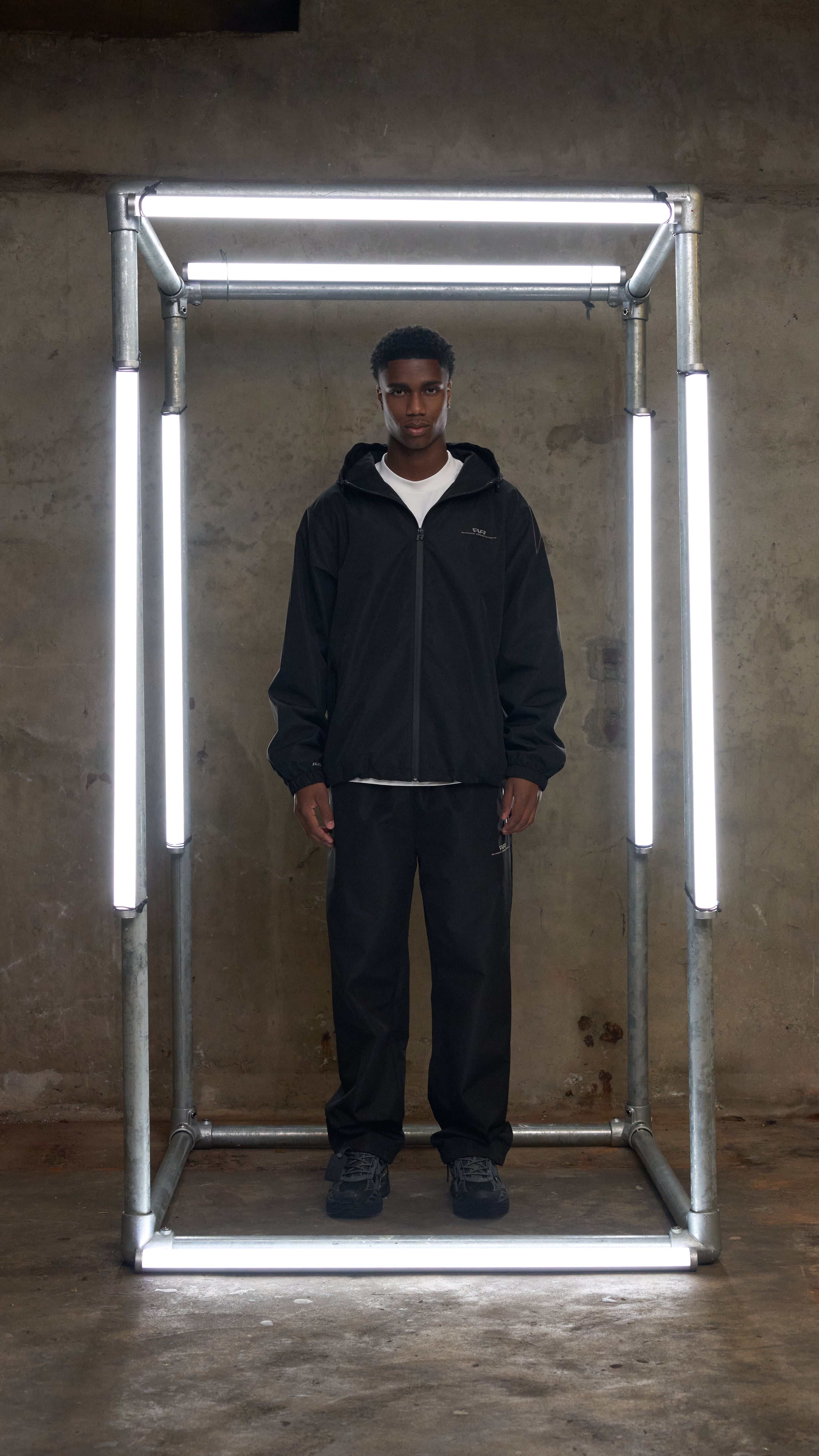 PHANTOM NYLON TRACKJACKET BLACK