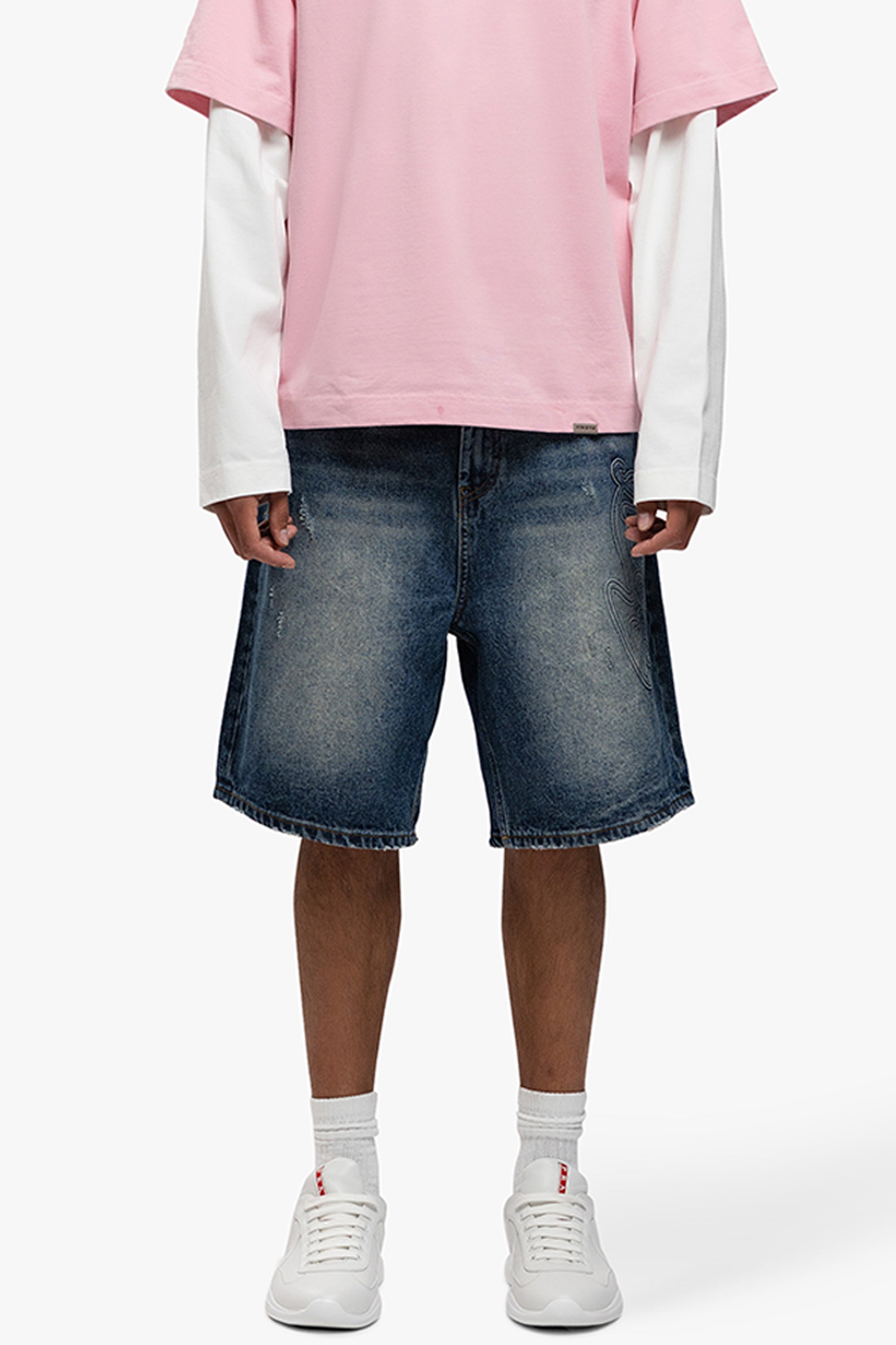 SCRIPT EMBOSSED DENIM SHORTS DARK BLUE