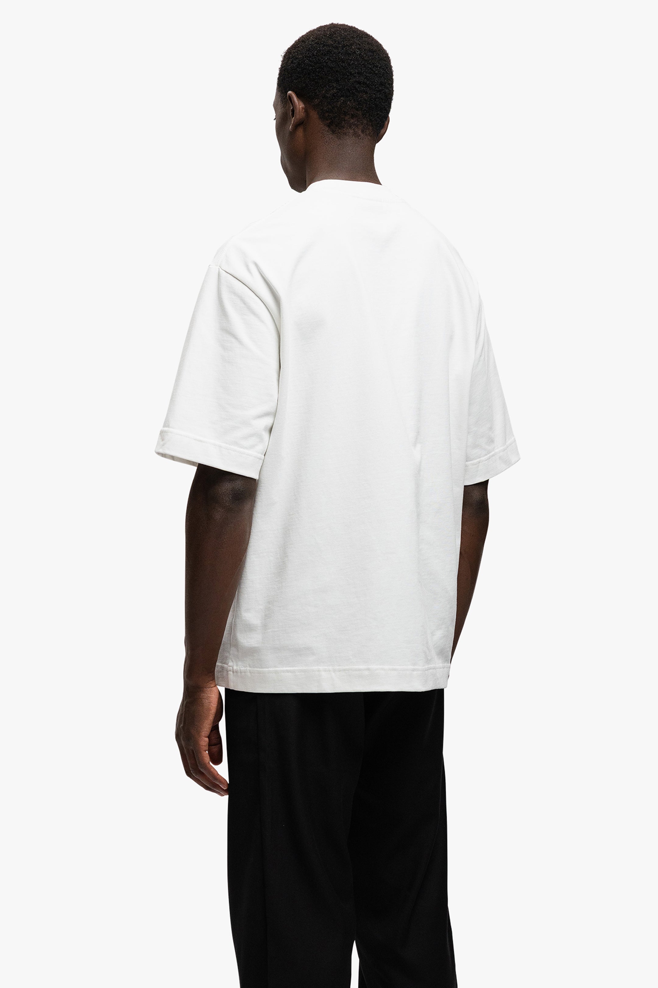 SIGNATURE LEATHER PATCHED T-SHIRT WHITE