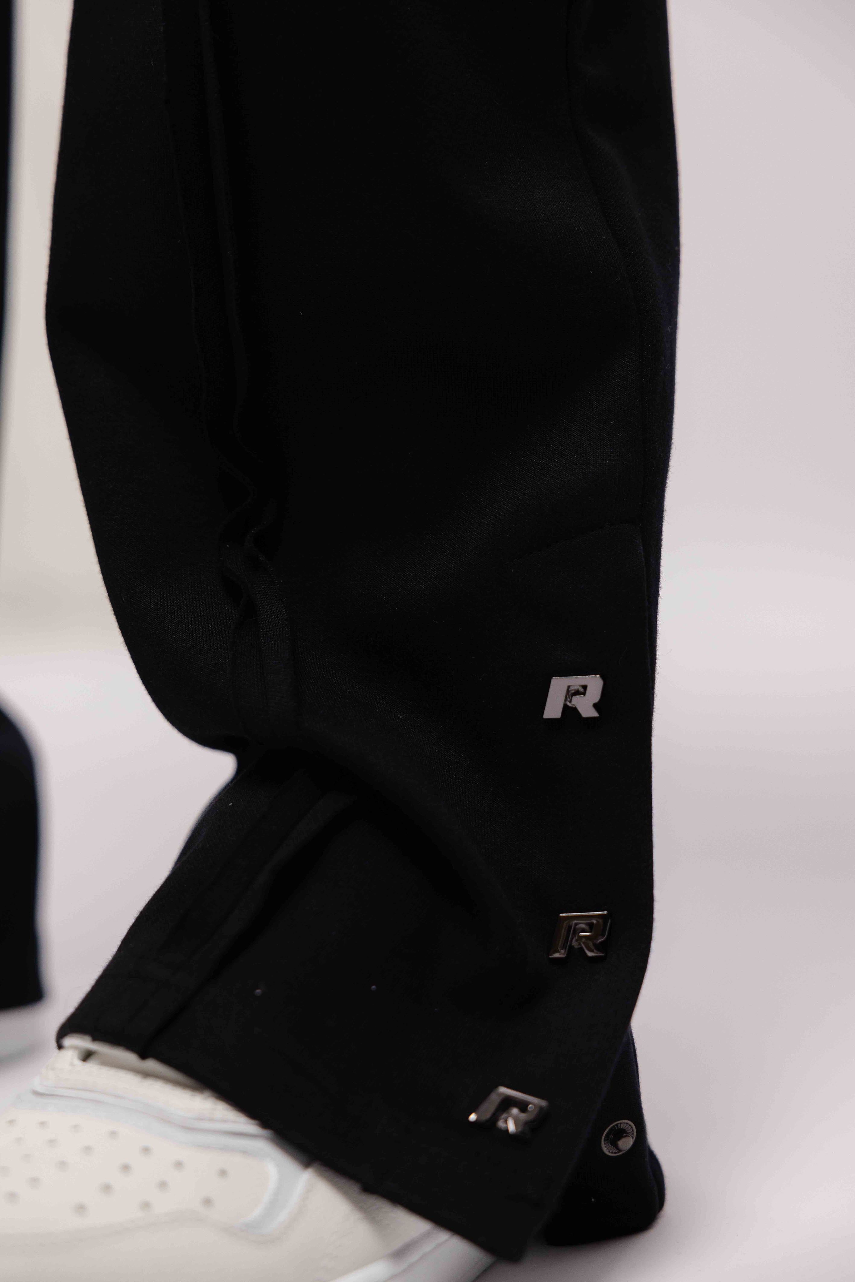 URBAN STRAIGHT LEG JOGGER BLACK