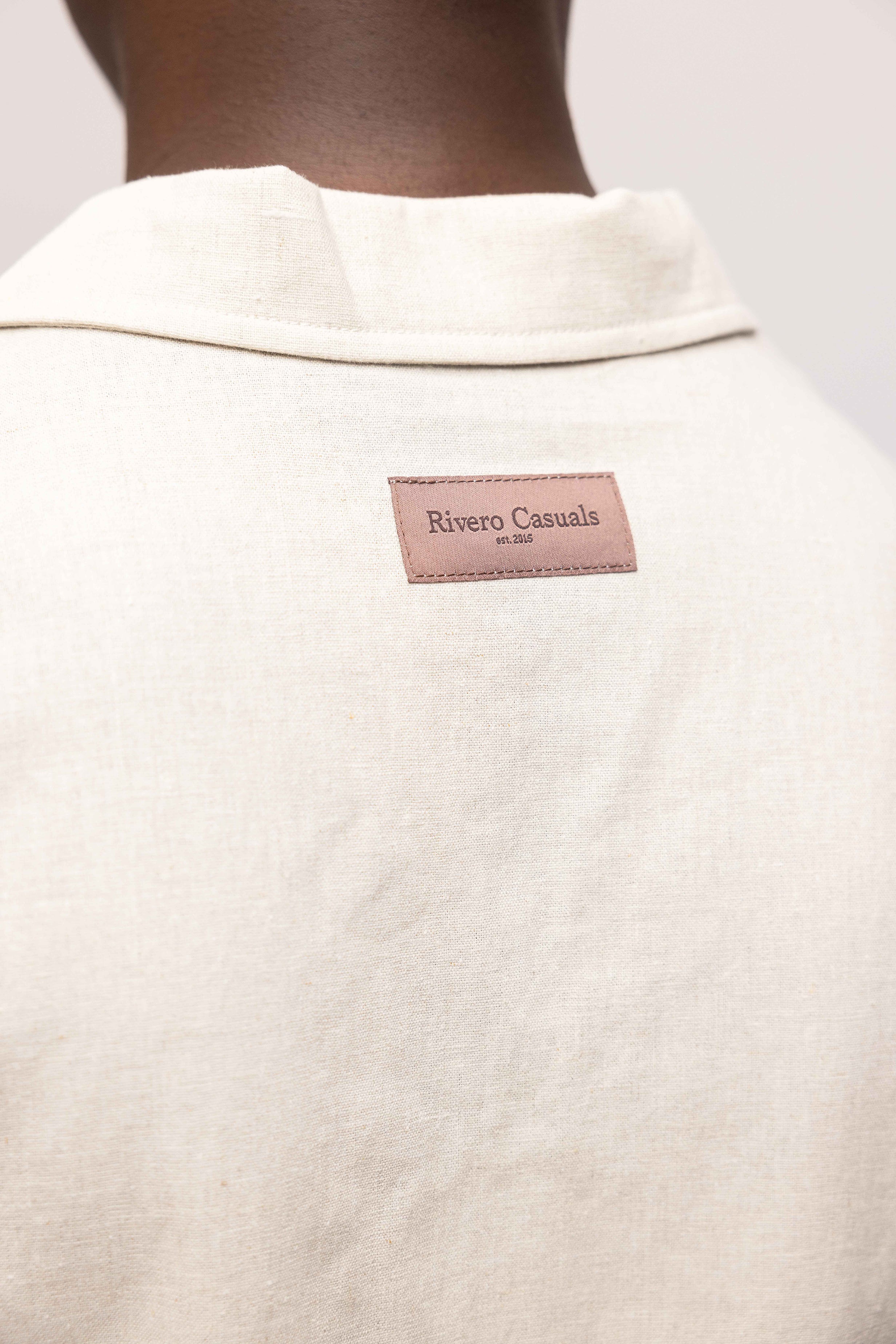 LINEN SHIRT QUARTER BUTTON SAND