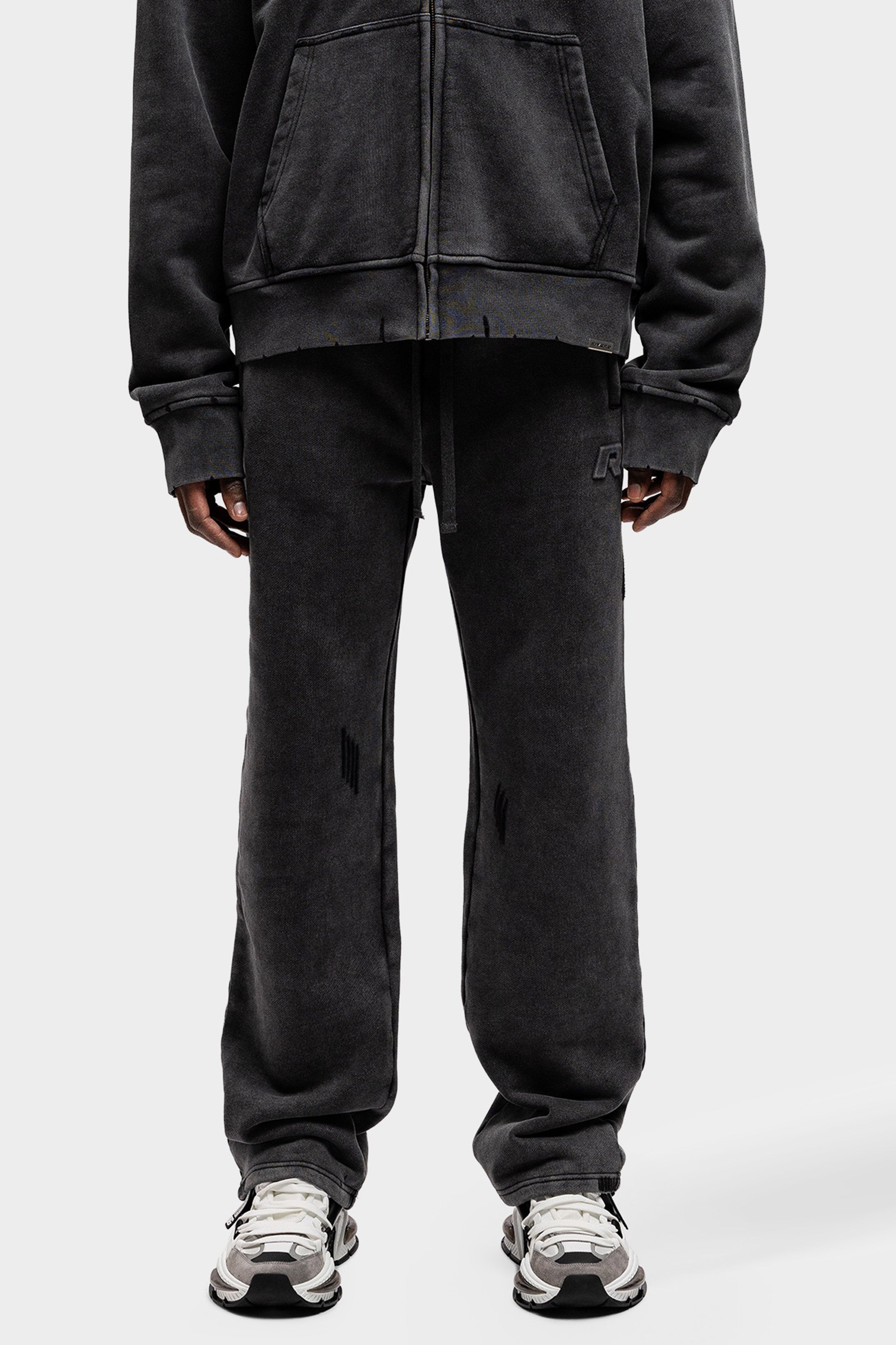 SIGNATURE EMBOSSED WASHED JOGGER