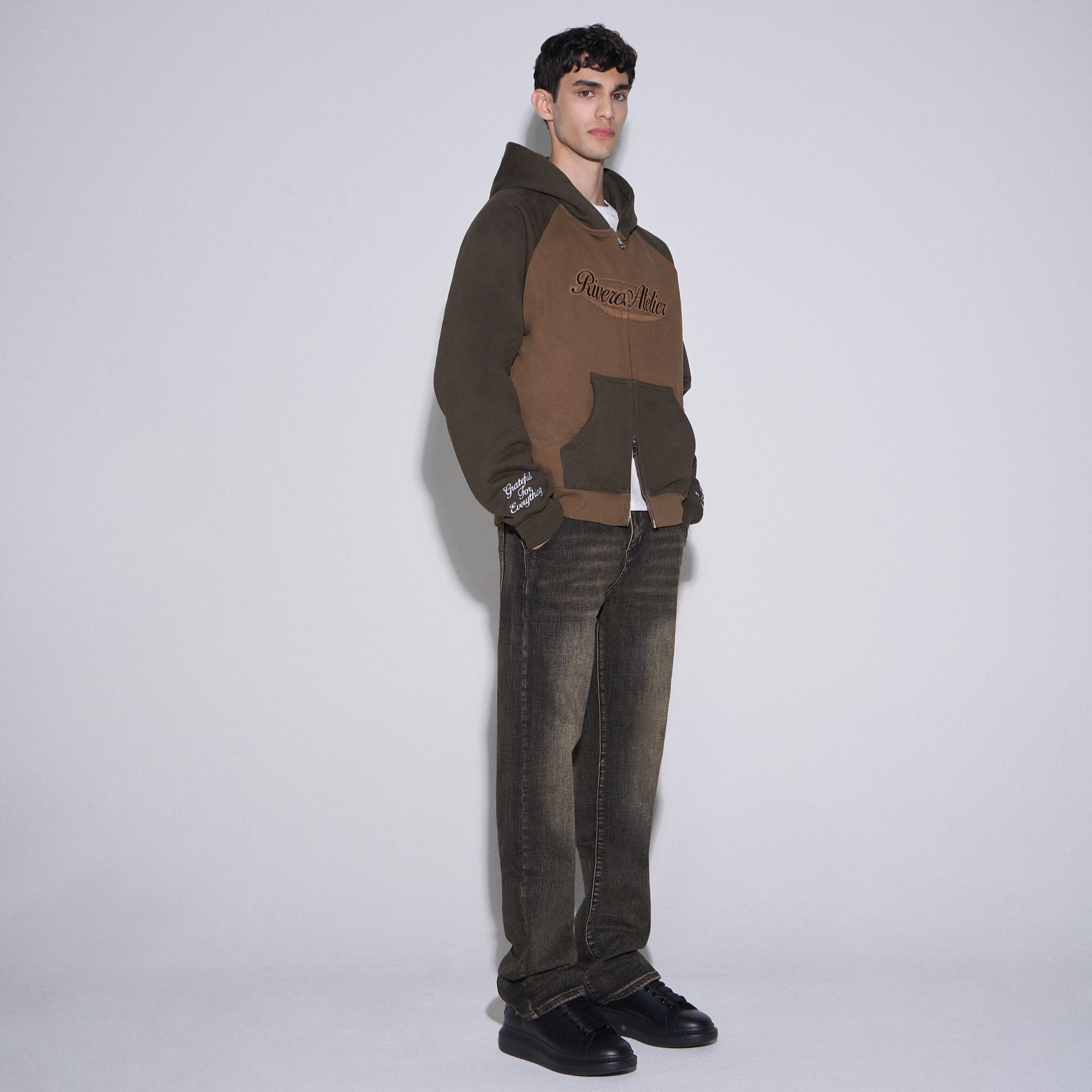 RAGLAN COLLEGE ZIP HOODIE BROWN