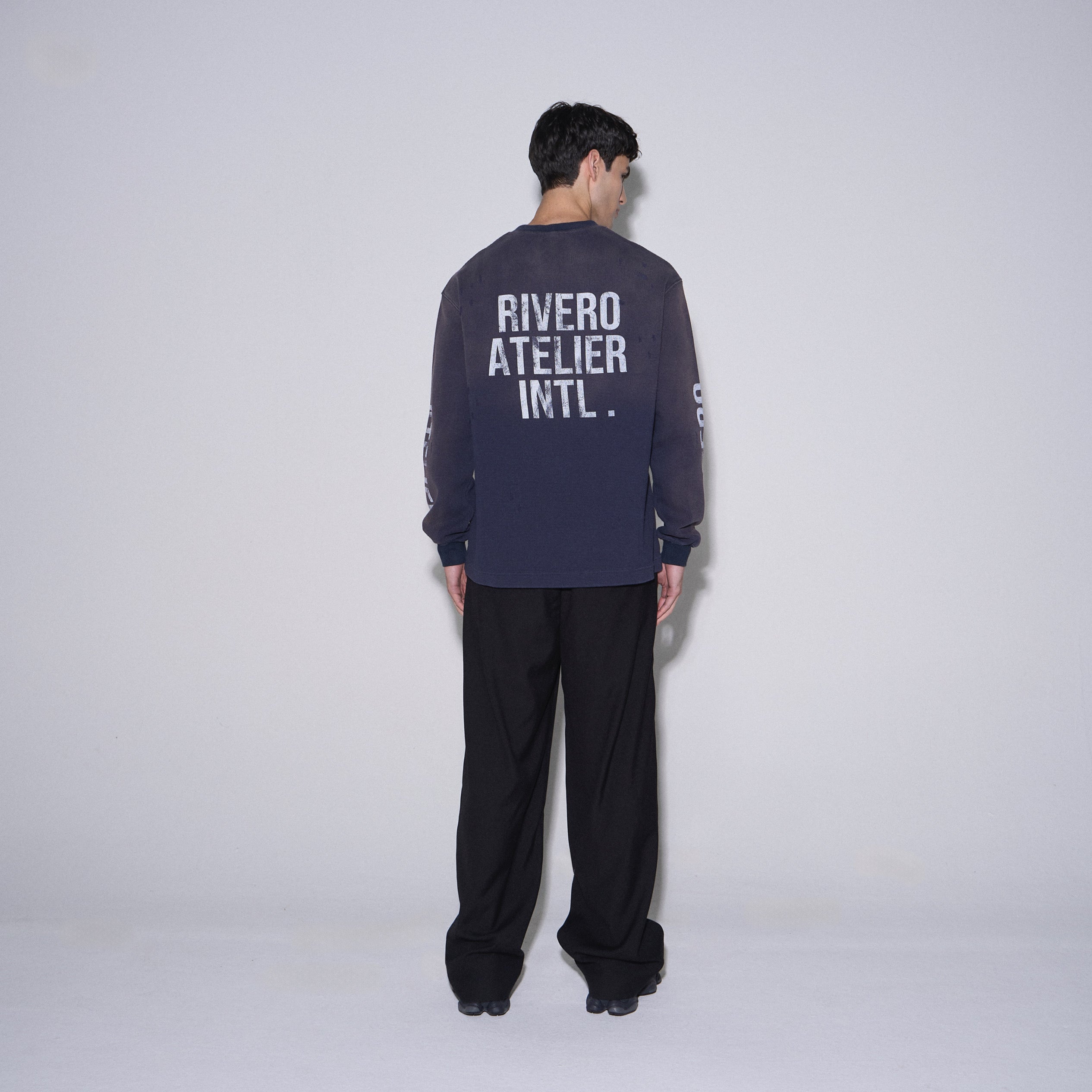 INTL. WASHED WAFFLE LONGSLEEVE NAVY