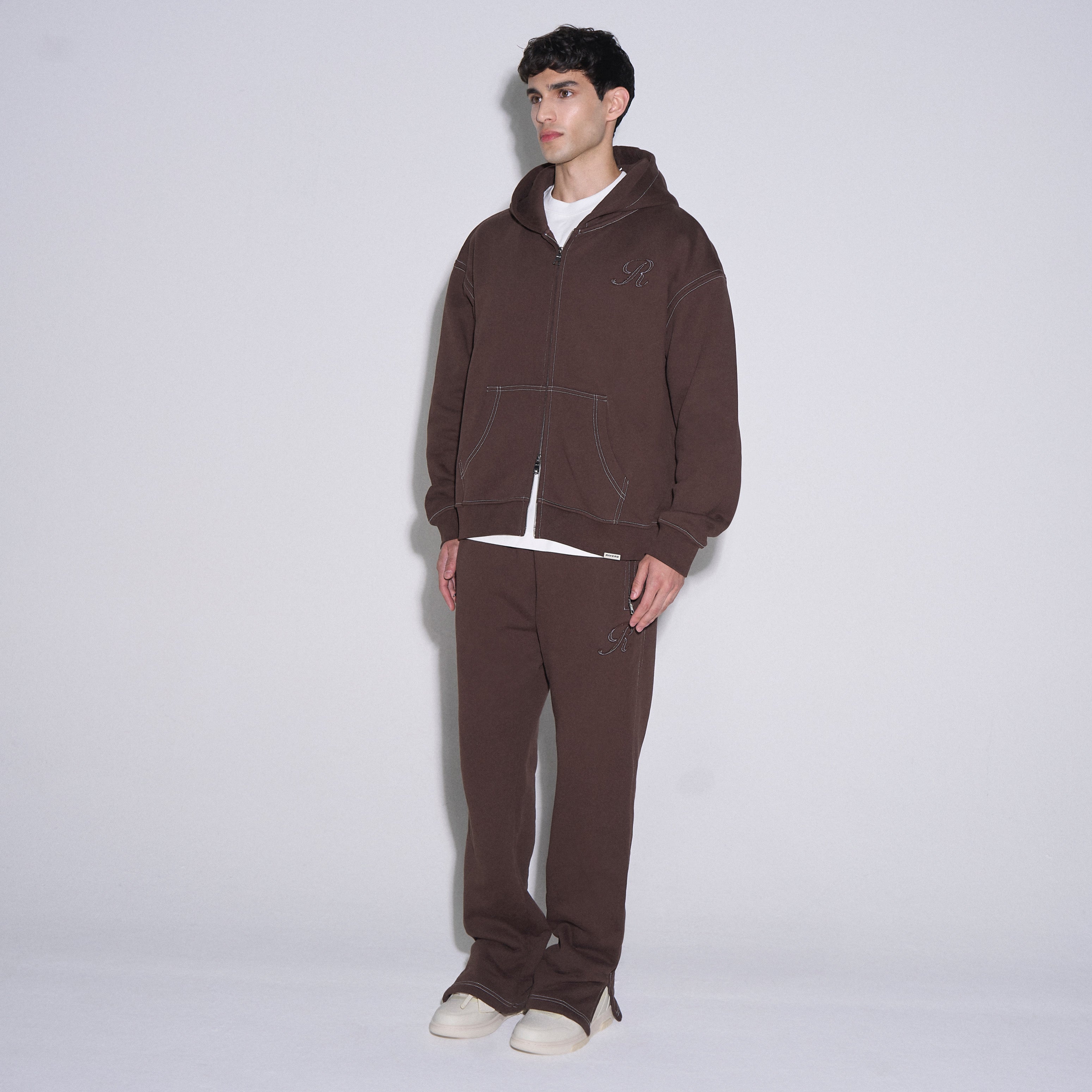 SEAMS ZIP HOODIE BROWN