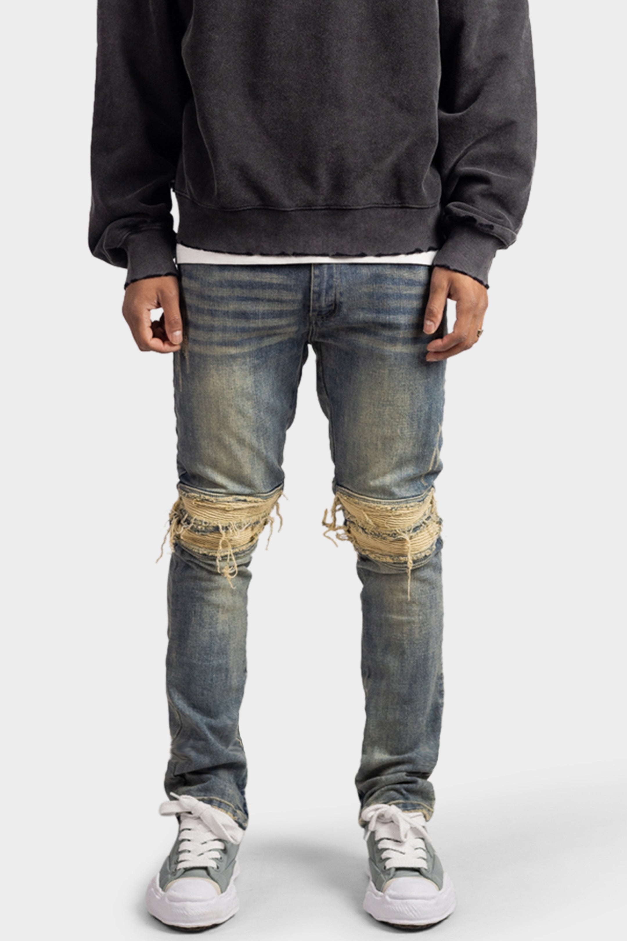 ZIP DENIM JEANS
