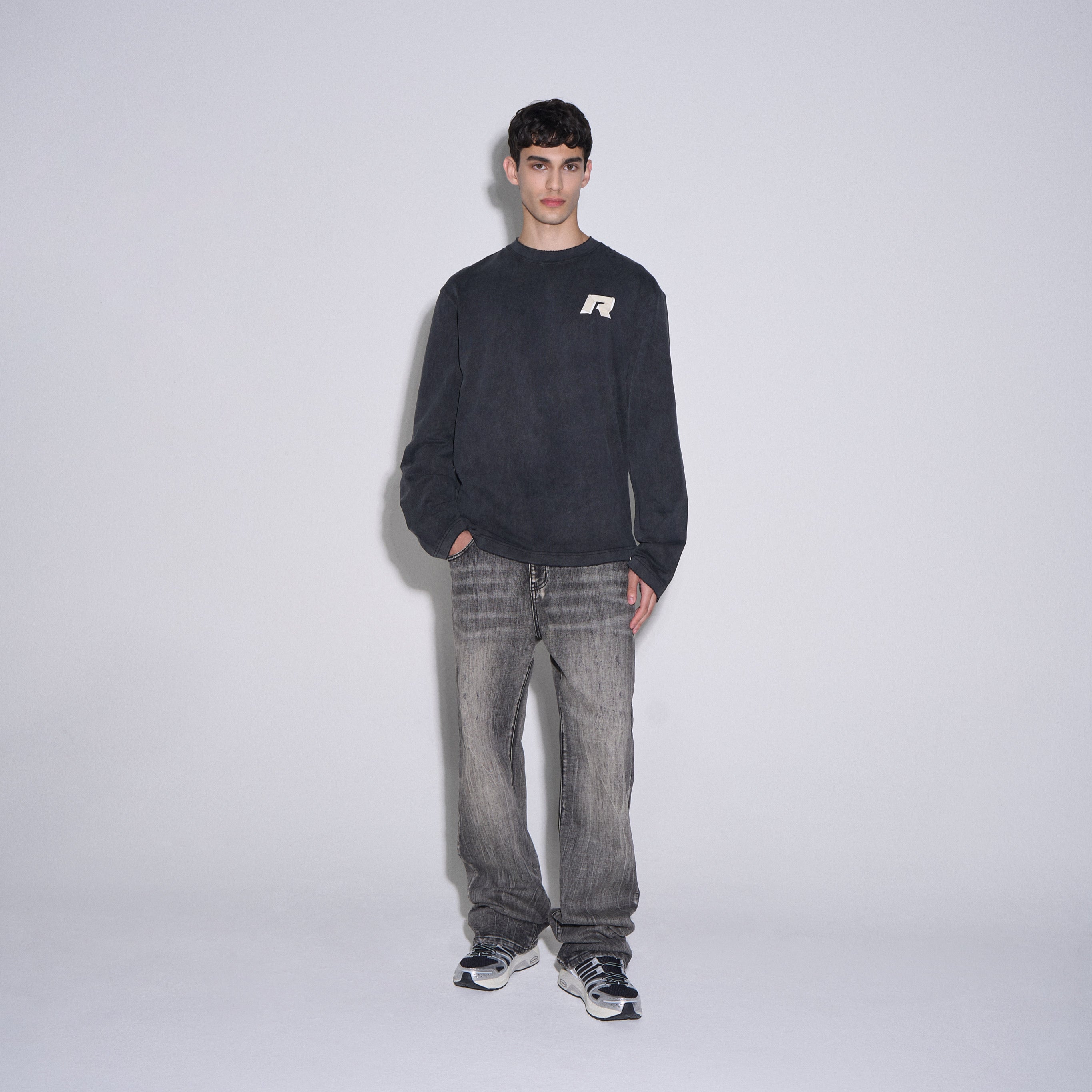 SIGNATURE TAPED LONGSLEEVE WASHED BLACK