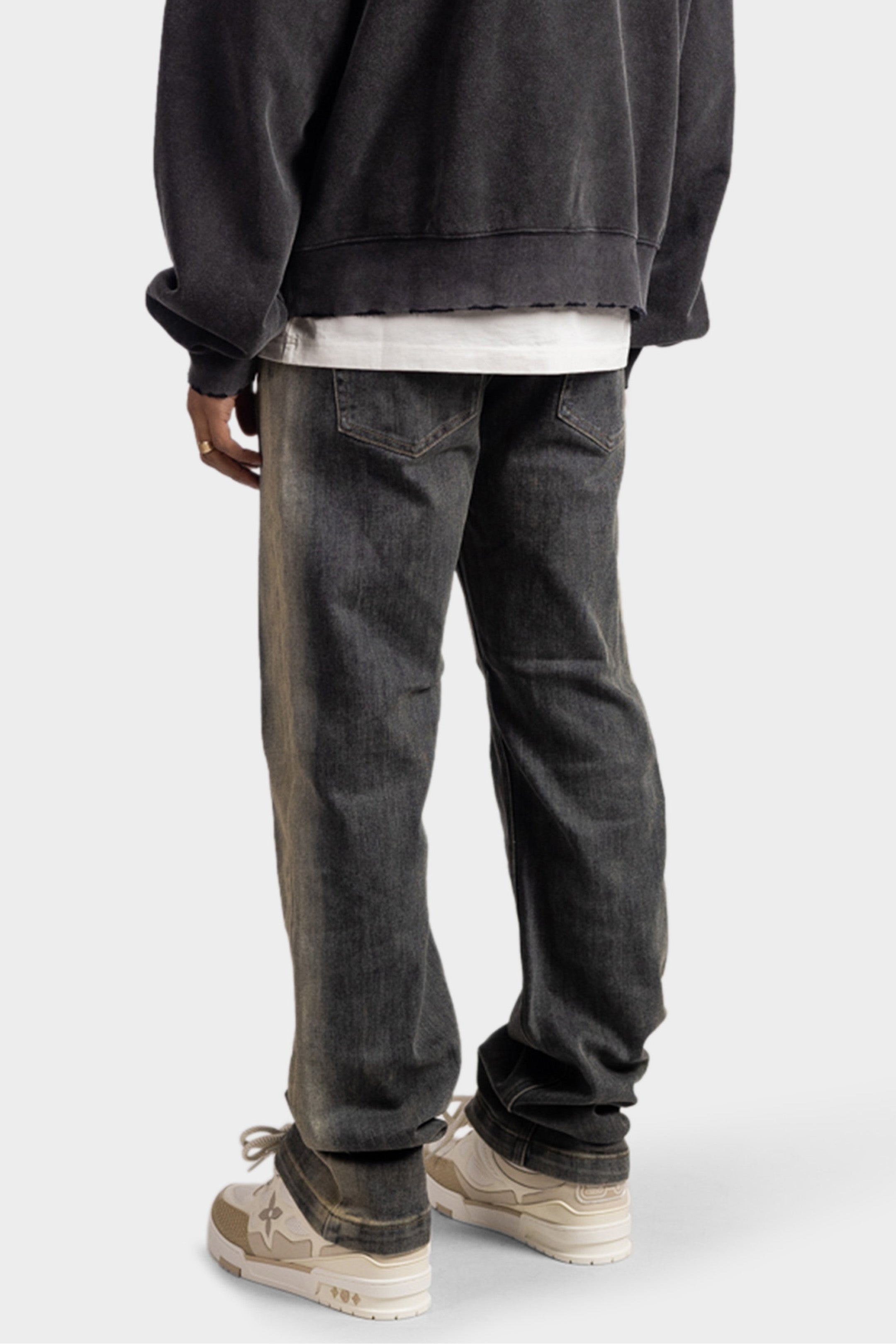 RELAXED EDGE WASHED DENIM JEANS DARK BLUE