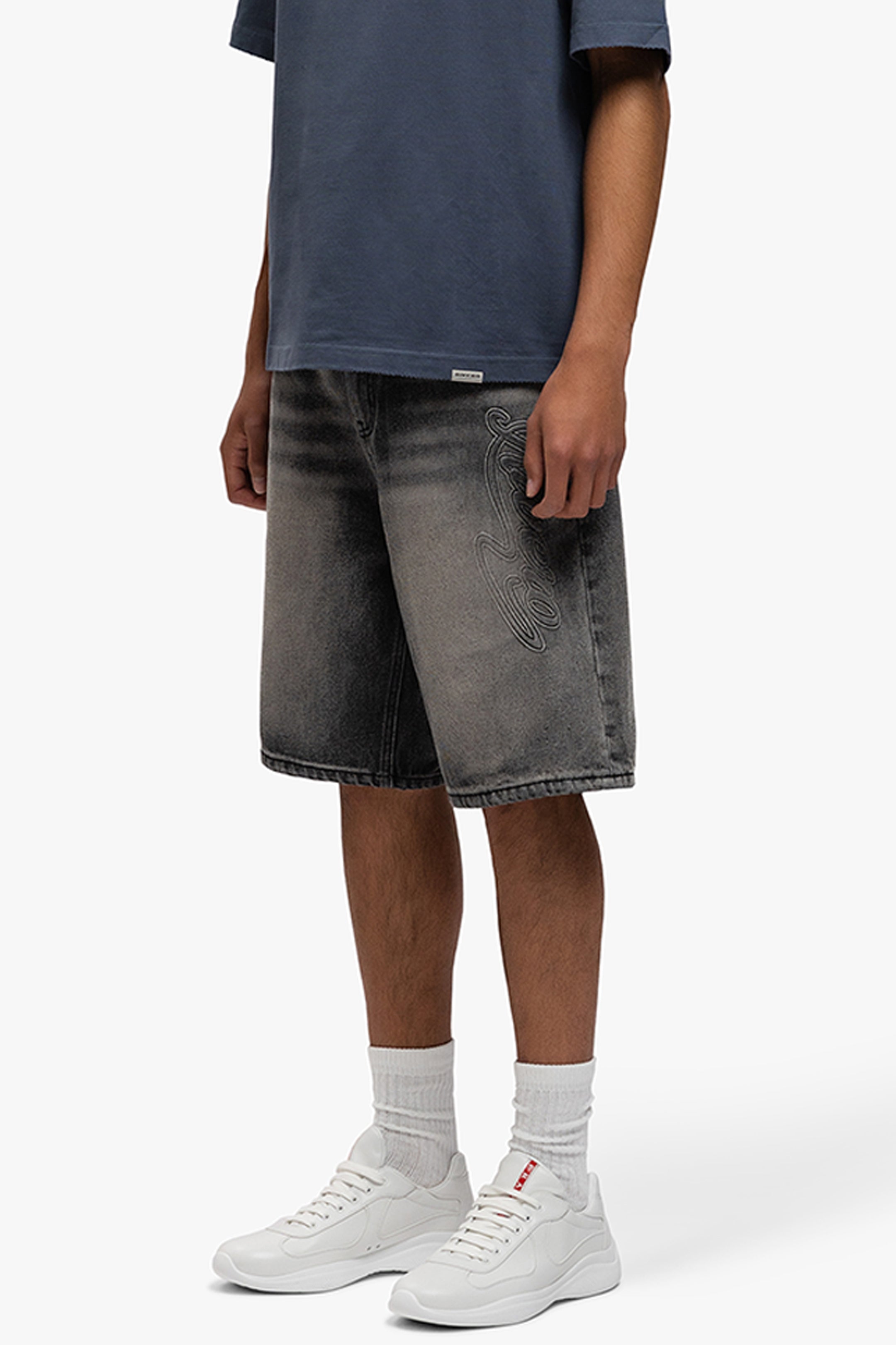 SCRIPT EMBOSSED DENIM SHORTS BLACK