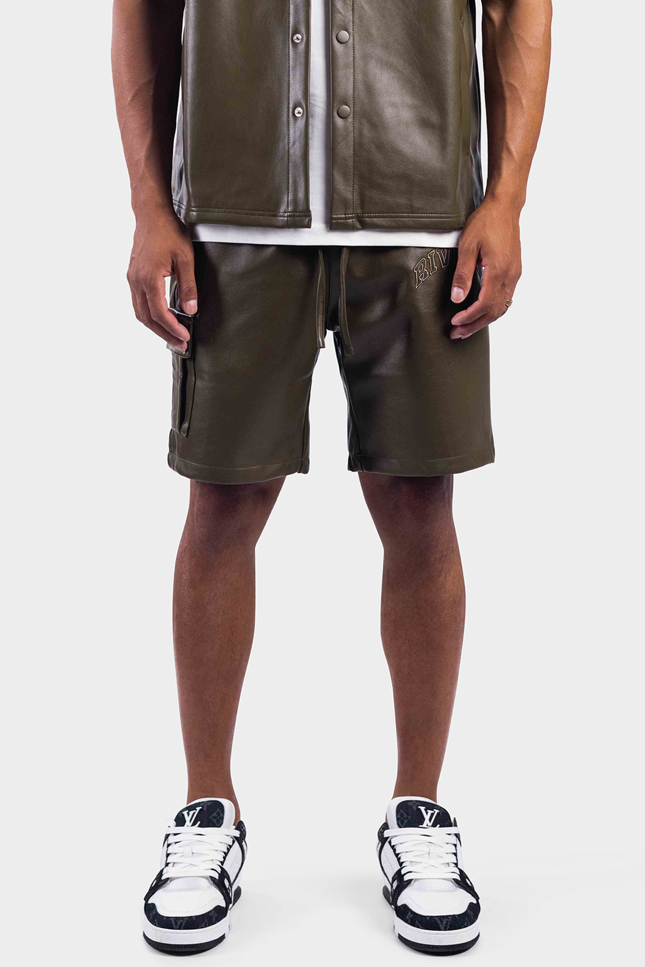 LEATHER CARGO SHORTS ARMY