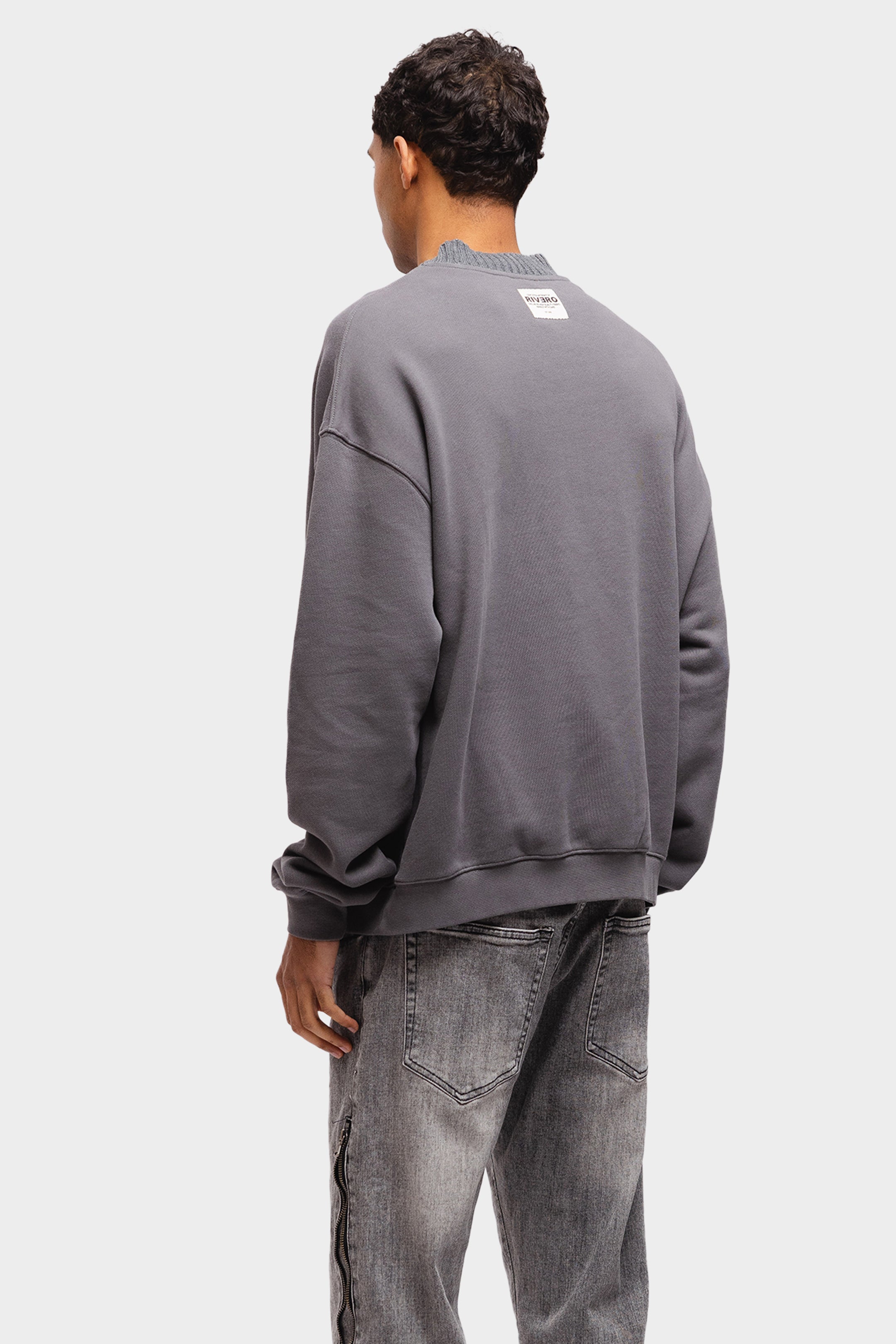 EMBOSSED SWEATER GREY