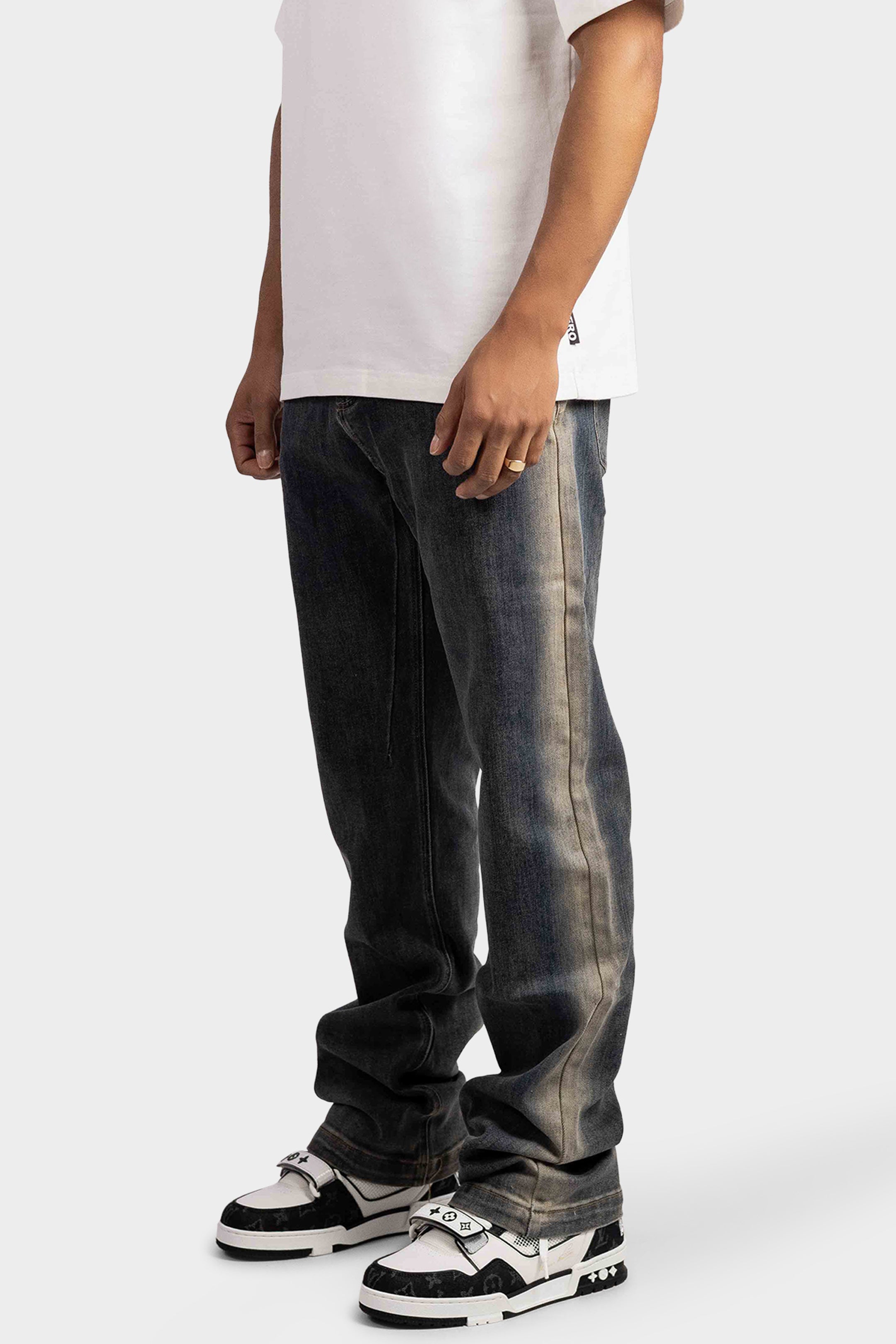 RELAXED EDGE WASHED DENIM JEANS DARK BLUE