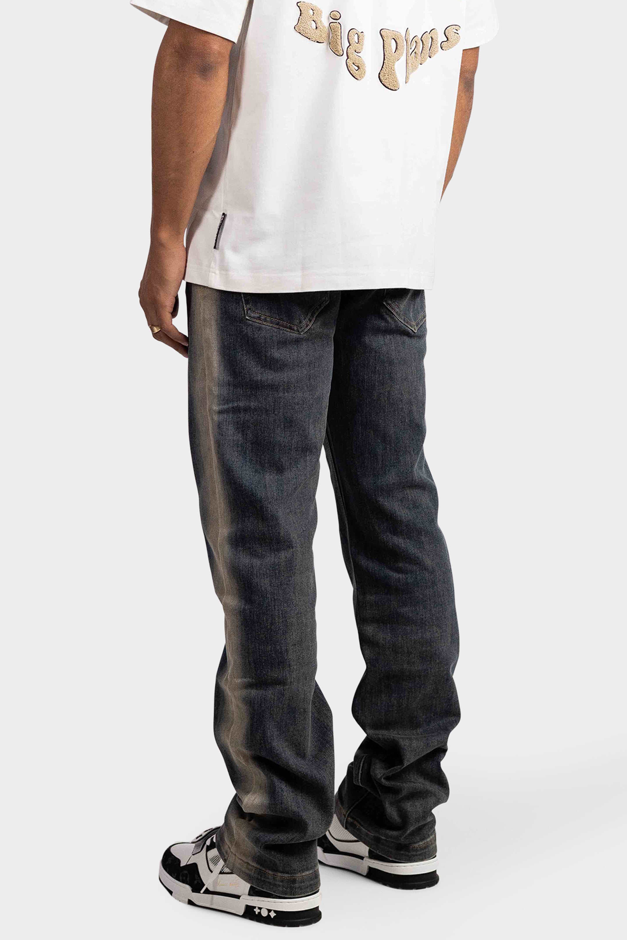 RELAXED EDGE WASHED DENIM JEANS DARK BLUE