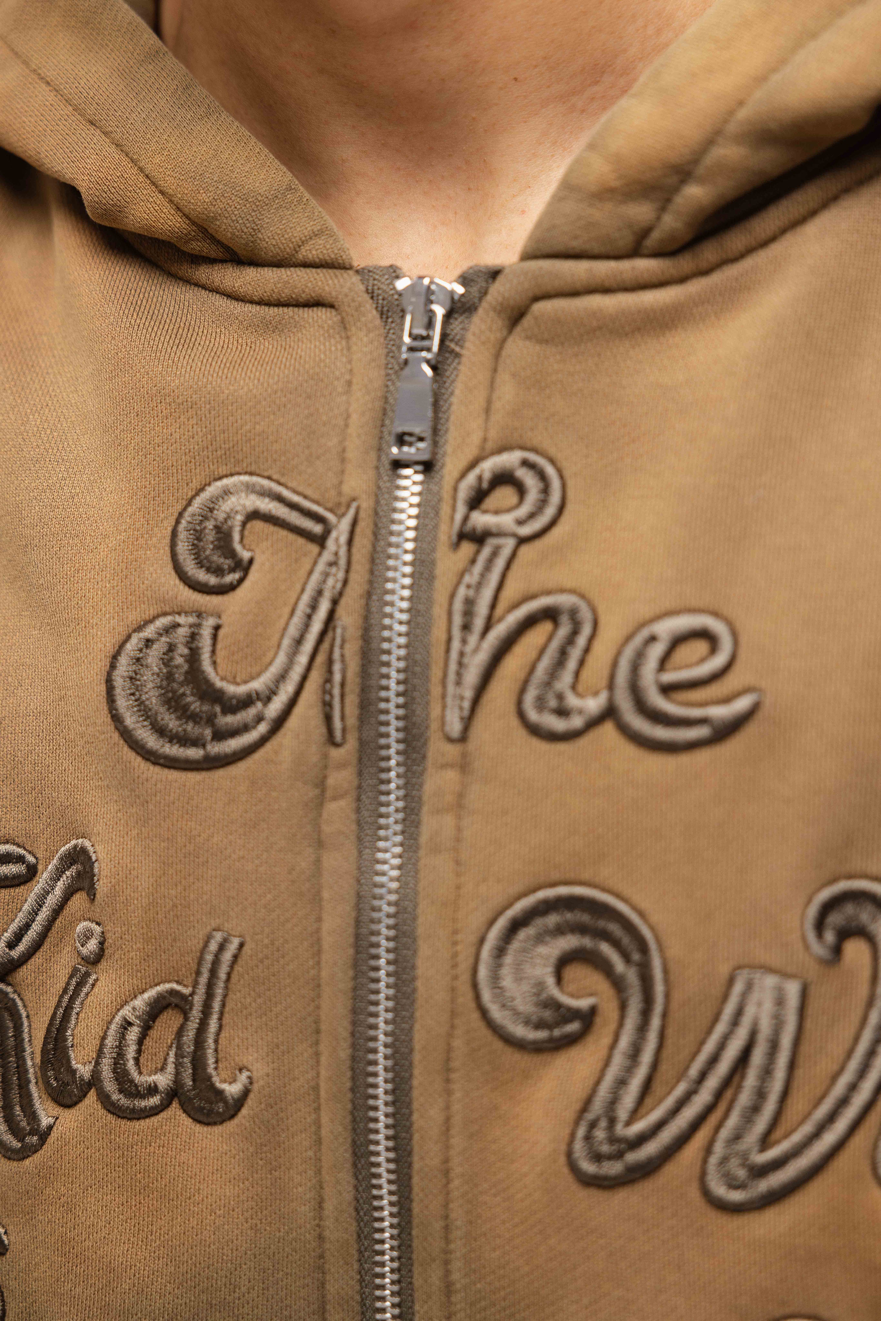 BIG PLANS ZIP HOODIE WASHED BROWN
