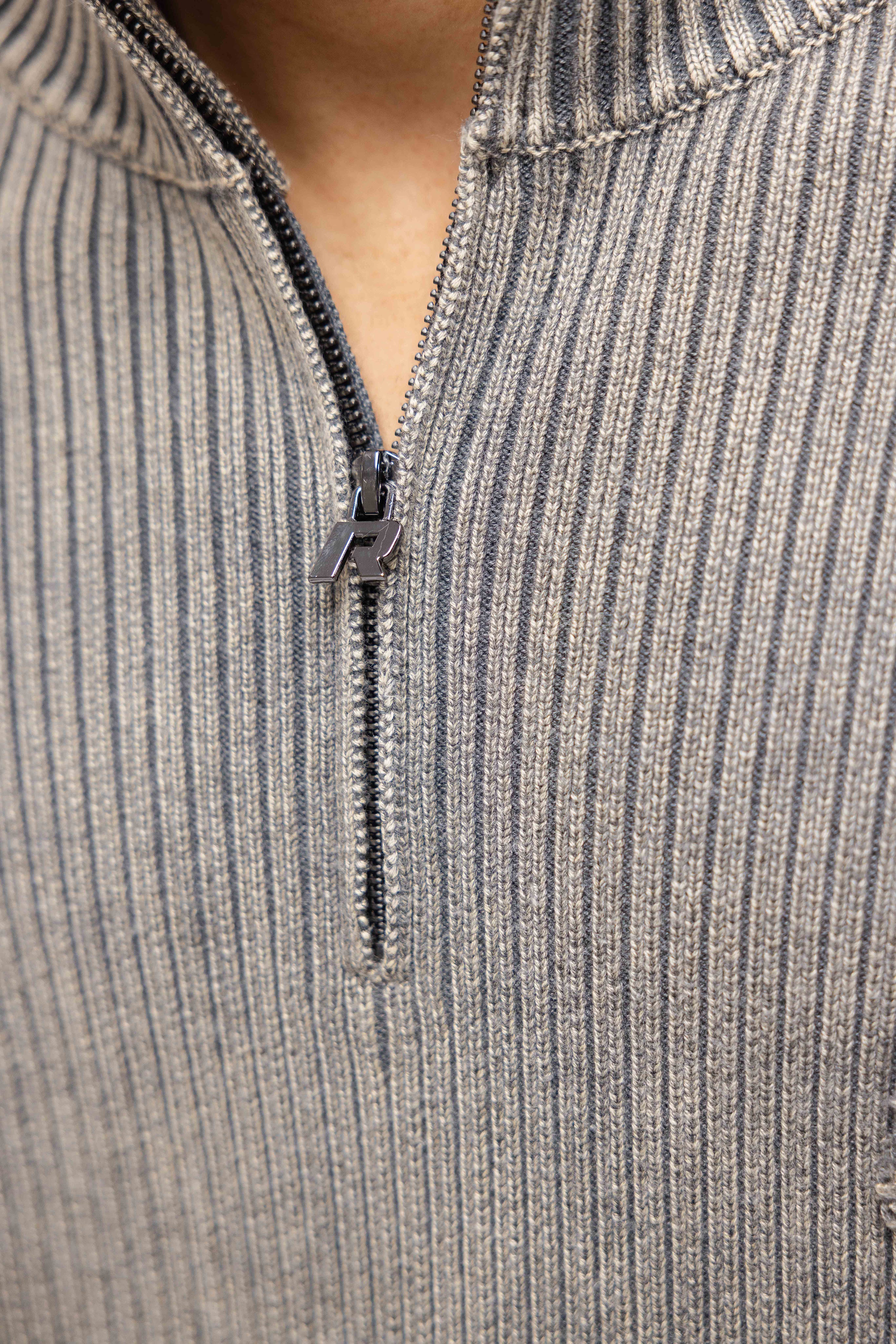 MONOCHROME HERITAGE KNIT