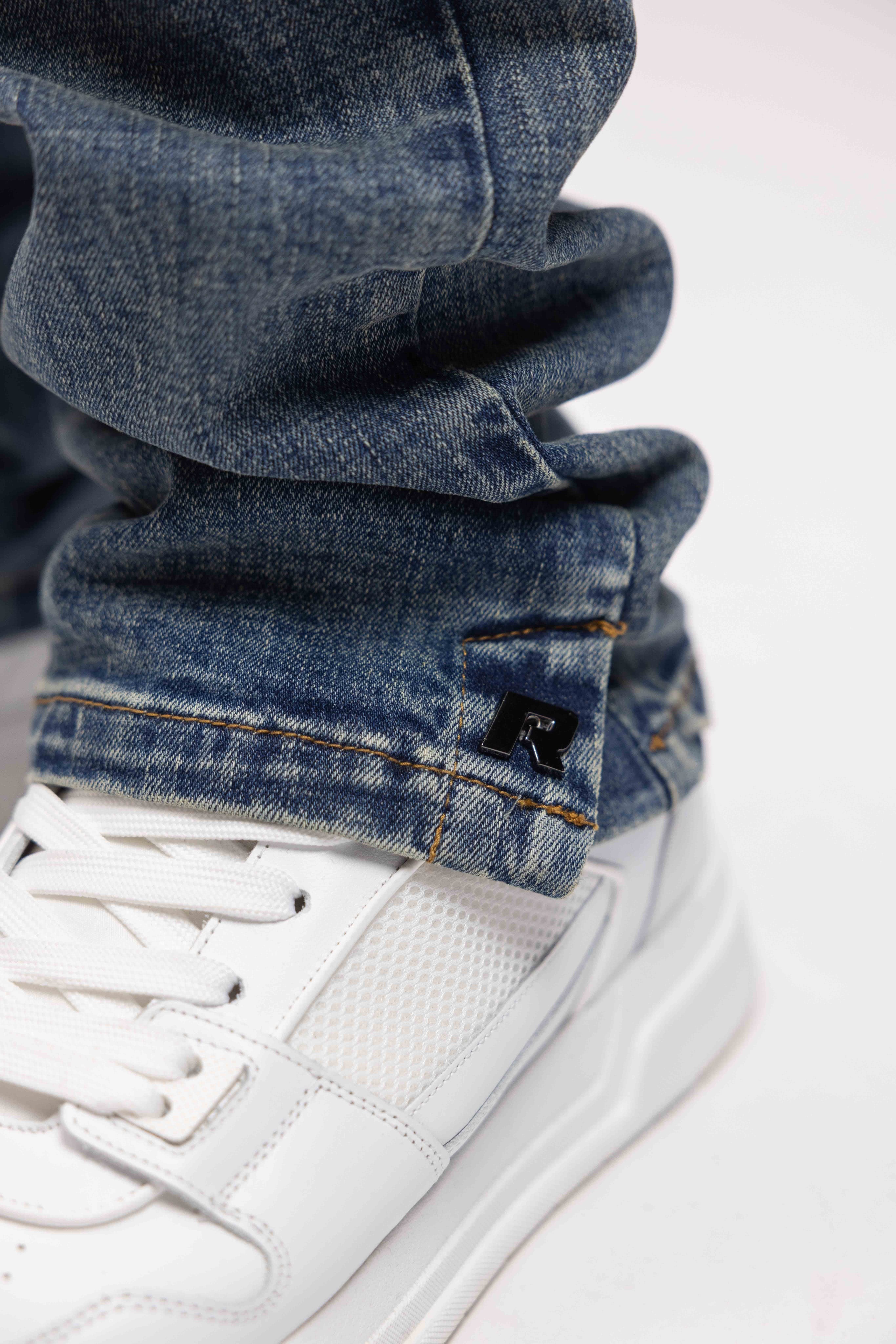 DESTROYER BUTTONED DENIM JEANS