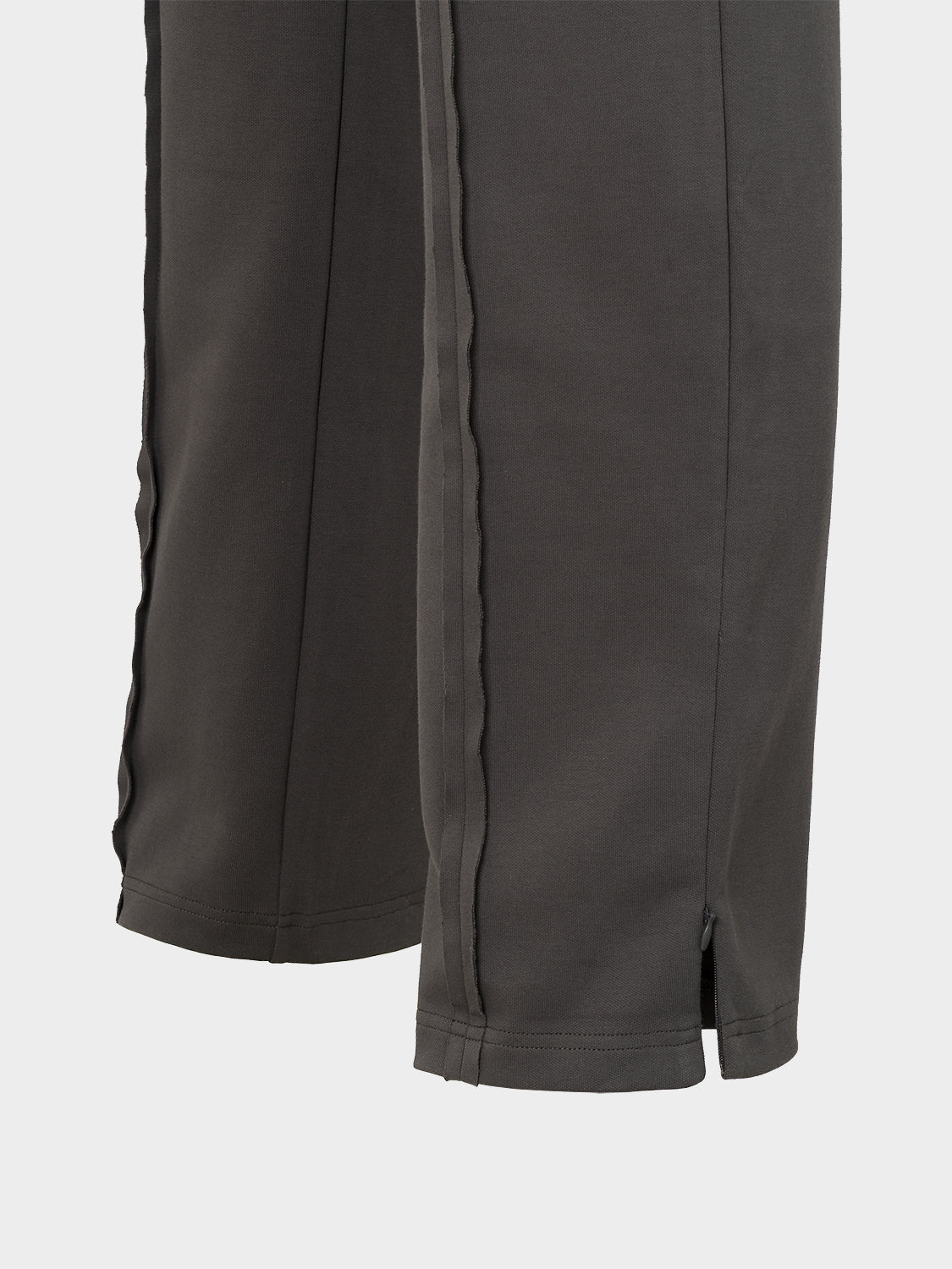 RAW SEAM STRAIGHT LEG ZIP JOGGER CHARCOAL